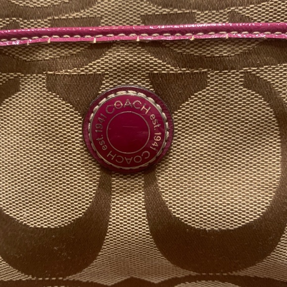 Coach signature print canvas crossbody purse - Picture 4 of 4